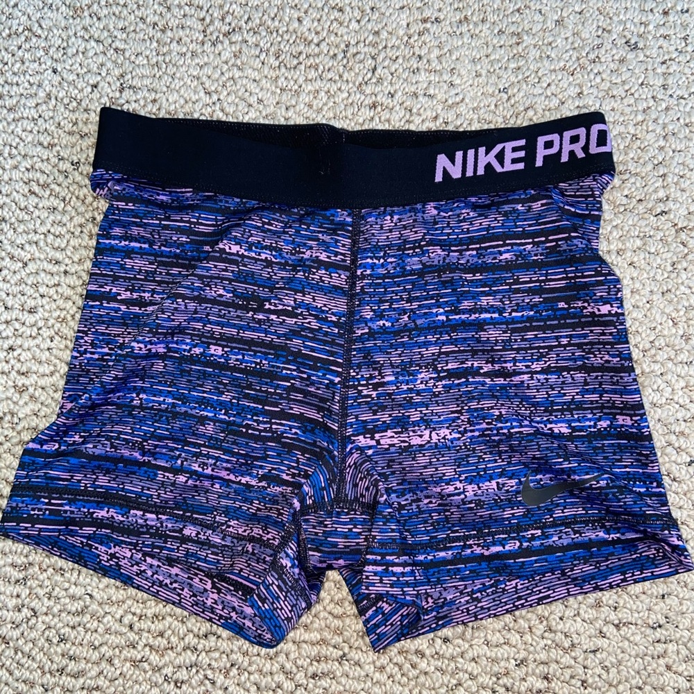 Nike Pros Women’s Spandex 3”